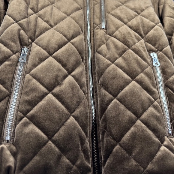 Medium GBG Los Angeles by Guess Quilted Velvet Full-Zip Bomber Jacket - Picture 4 of 12